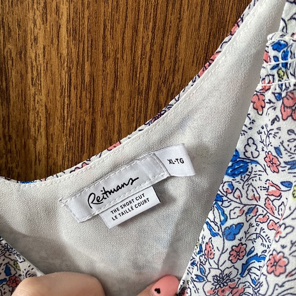 3/$25 Floral blouse - Picture 3 of 3